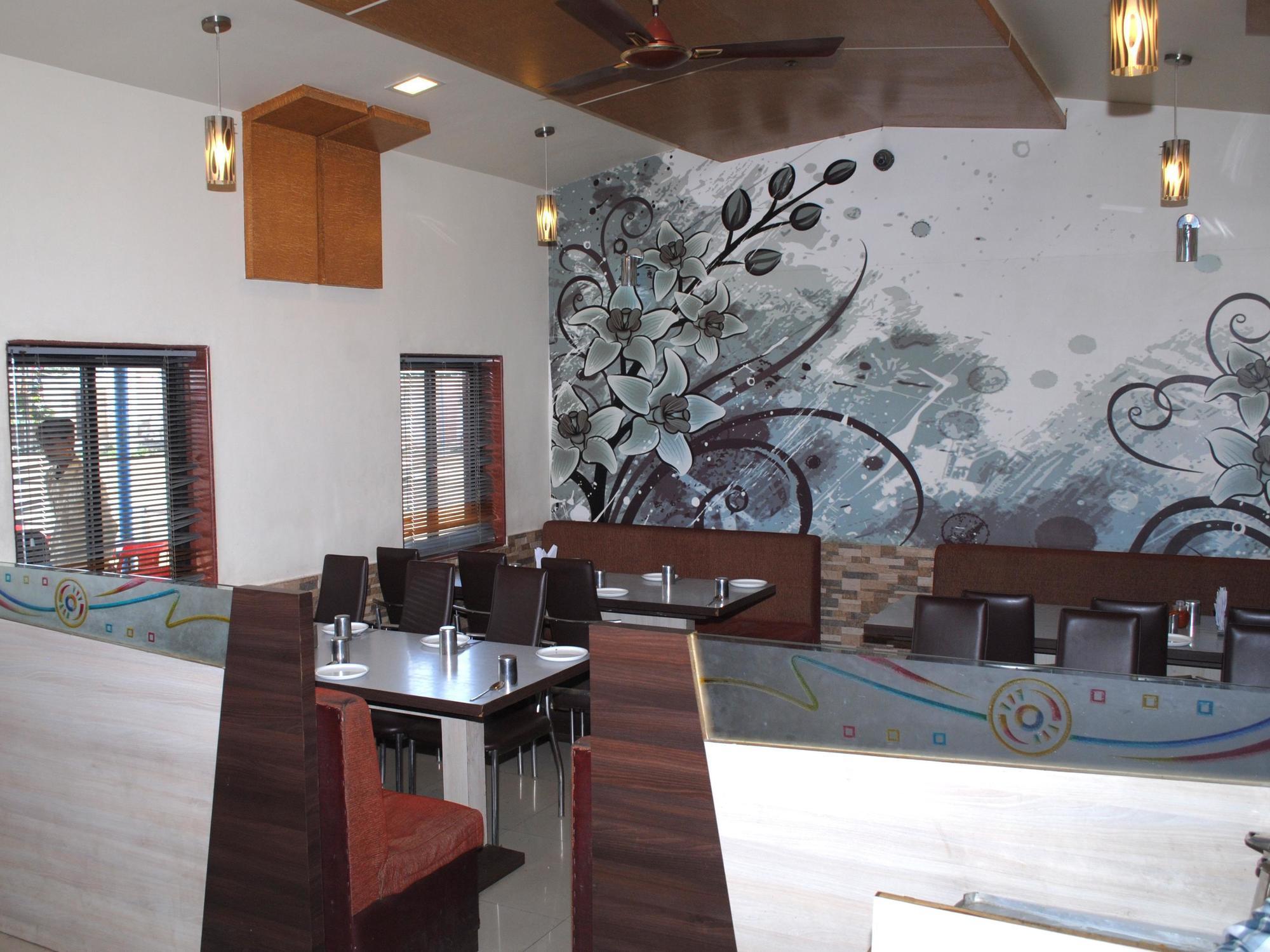 Oyo 14943 Shubh Suvidha Hotel Somnath Exterior photo