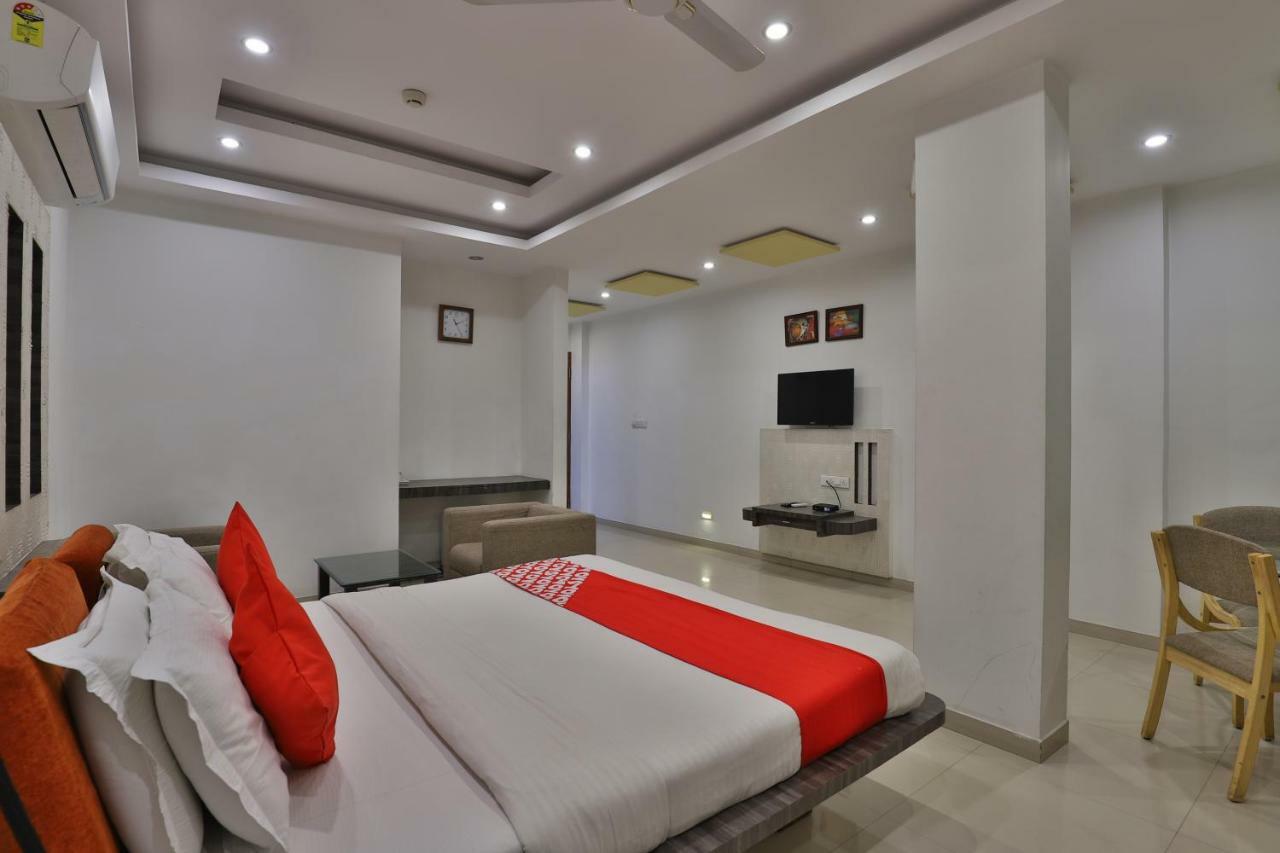 Oyo 14943 Shubh Suvidha Hotel Somnath Exterior photo