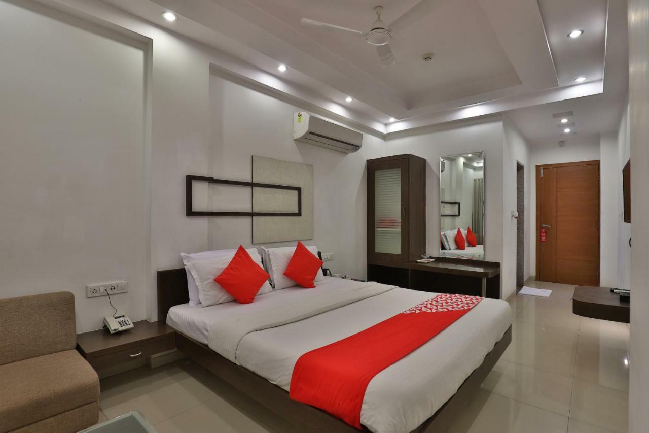 Oyo 14943 Shubh Suvidha Hotel Somnath Exterior photo