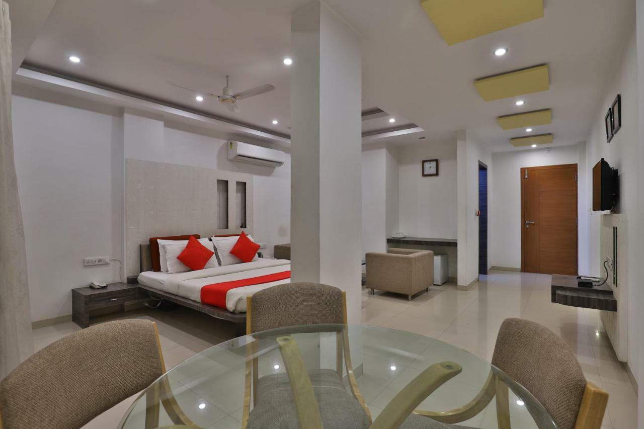 Oyo 14943 Shubh Suvidha Hotel Somnath Exterior photo