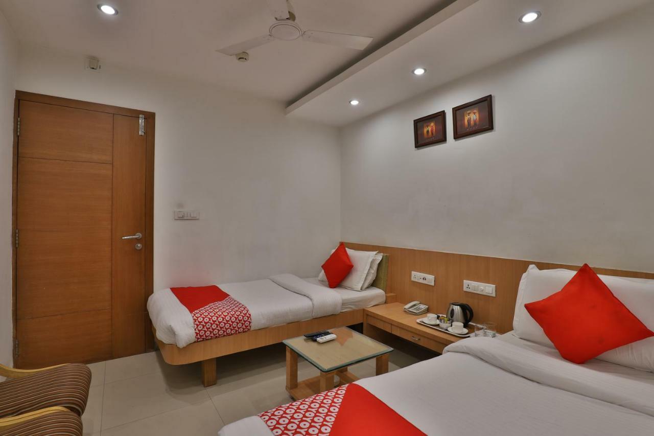 Oyo 14943 Shubh Suvidha Hotel Somnath Exterior photo